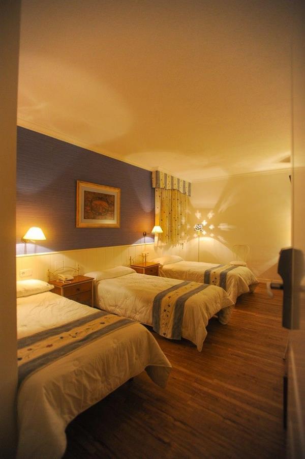 Balneario De Leana Hotel